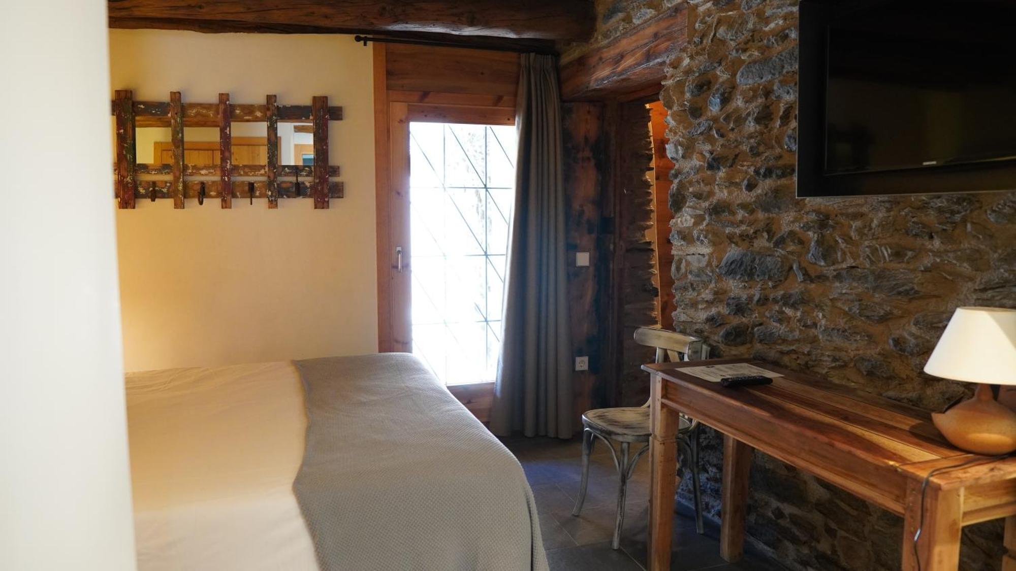 Cal Batlle Casa Rural La Cortinada Exteriér fotografie